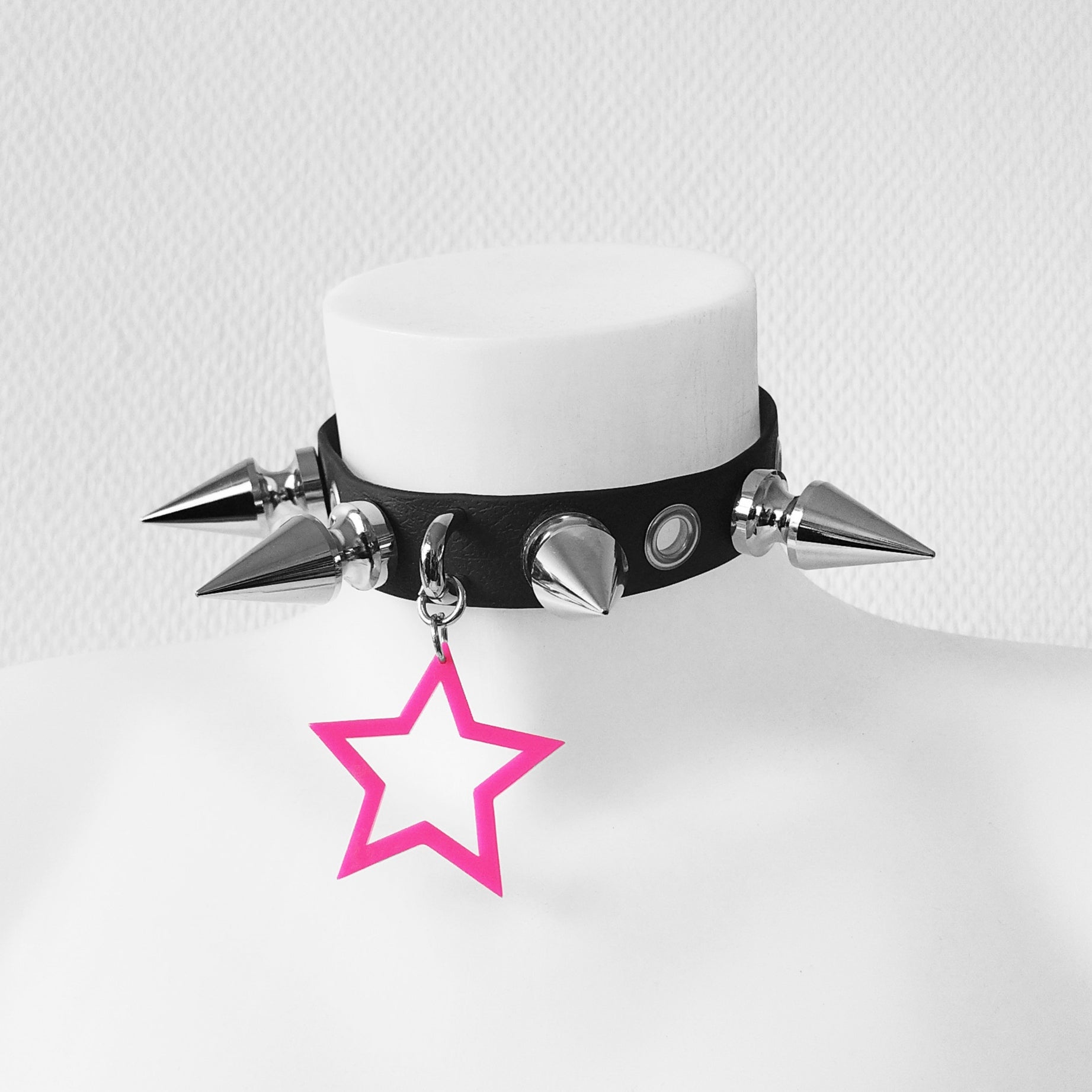 Emostar choker