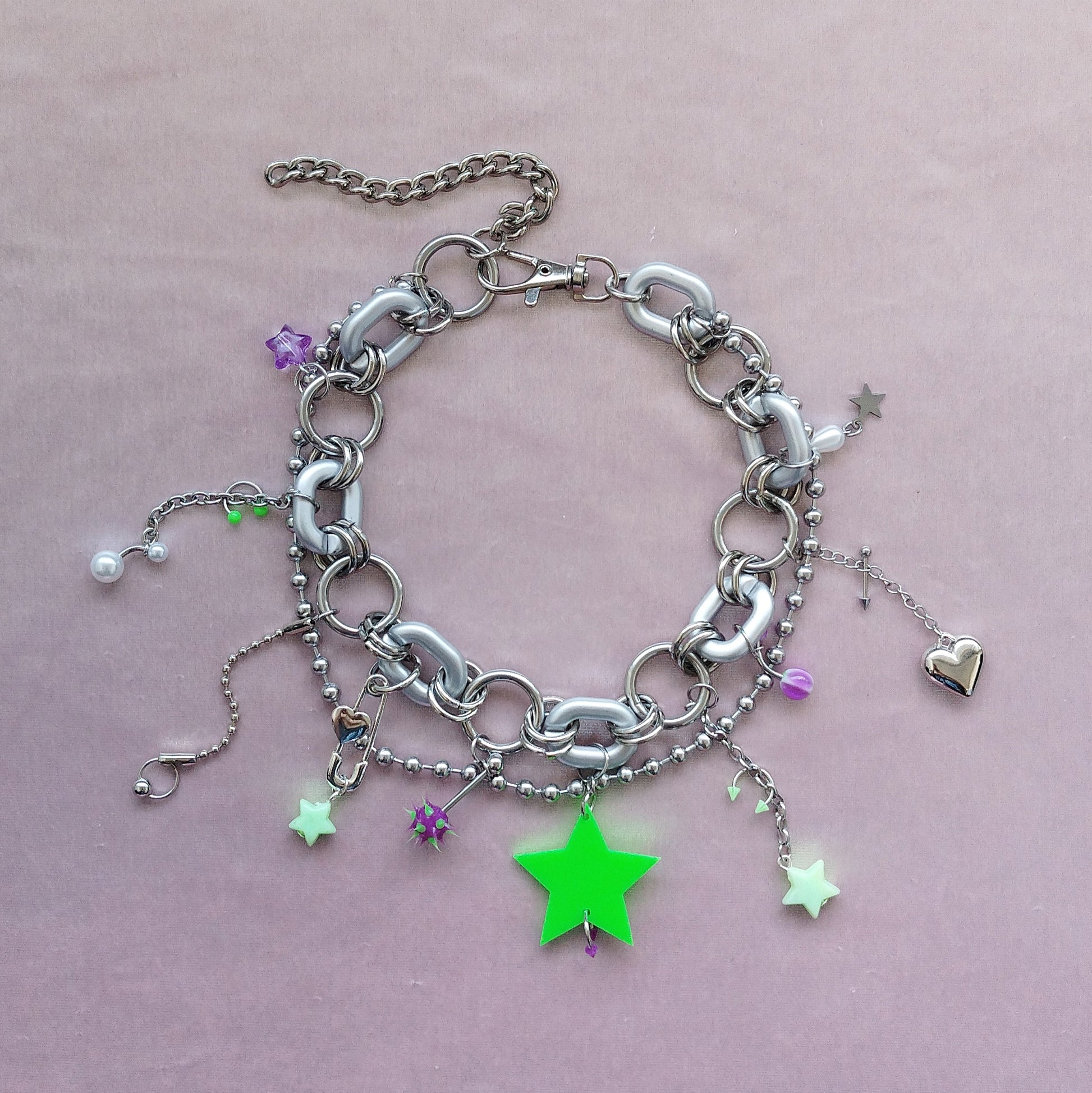 Buzz necklace