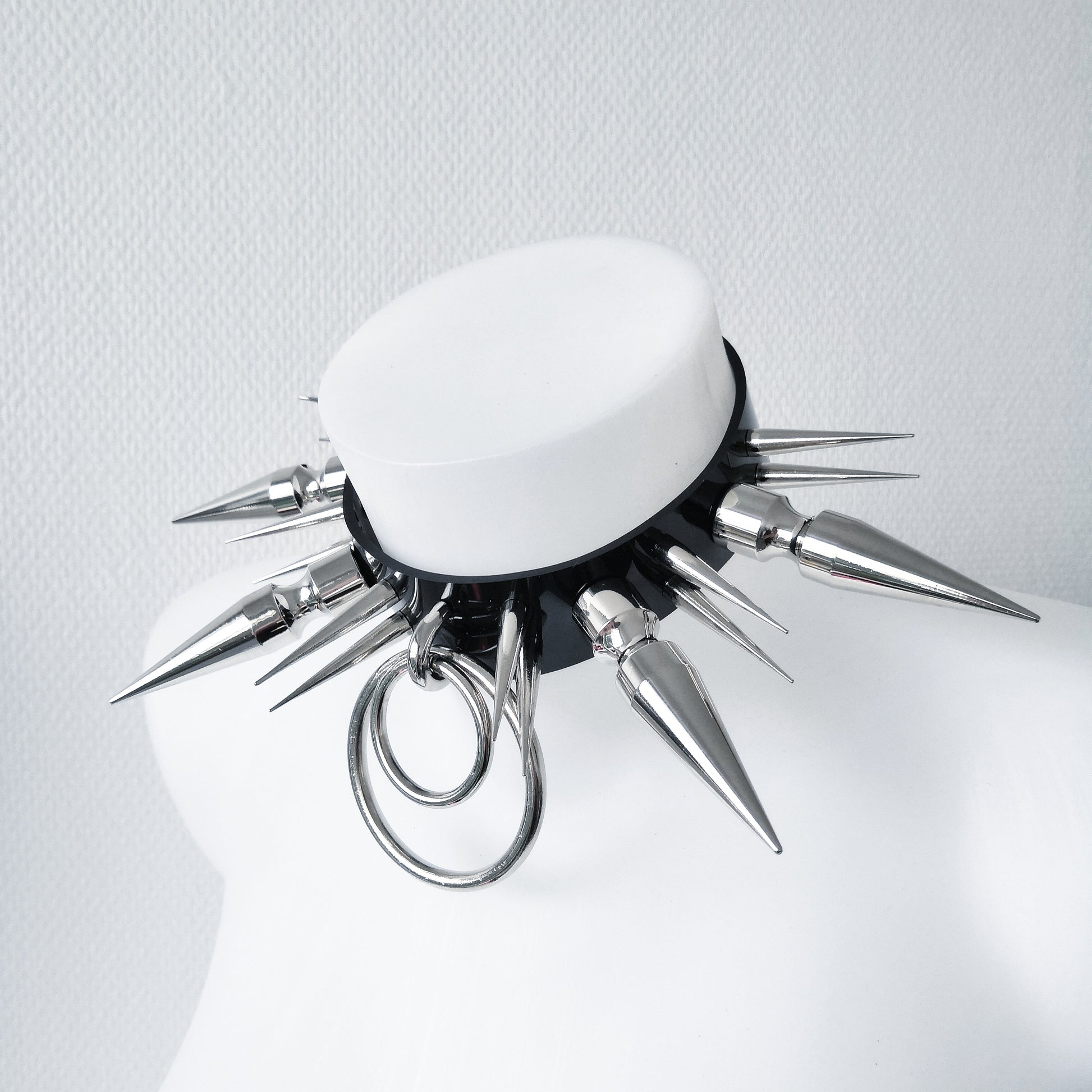 XXL Spikes & Rings Choker PRE-ORDER