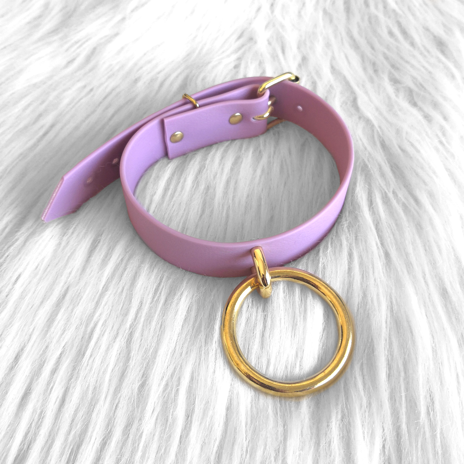 Faux-leather simple ring choker