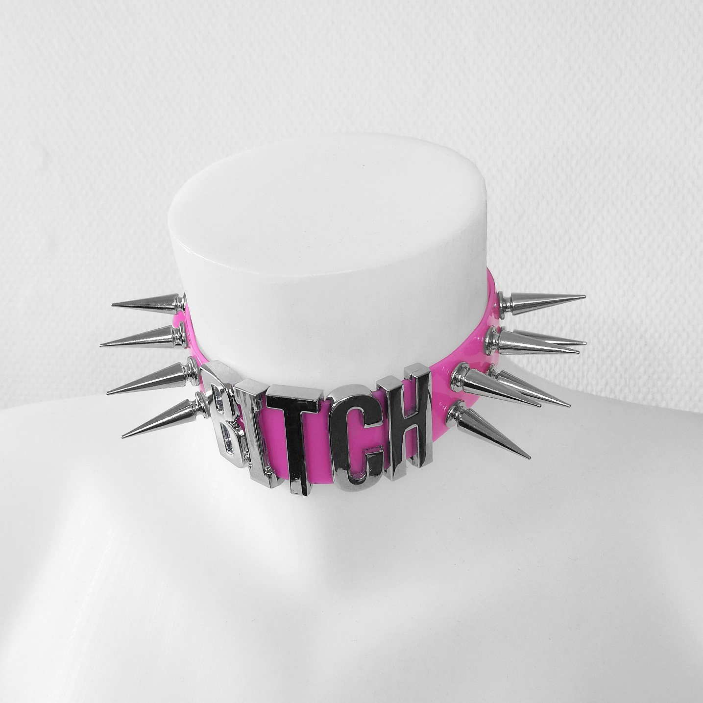 PINK BITCH Choker