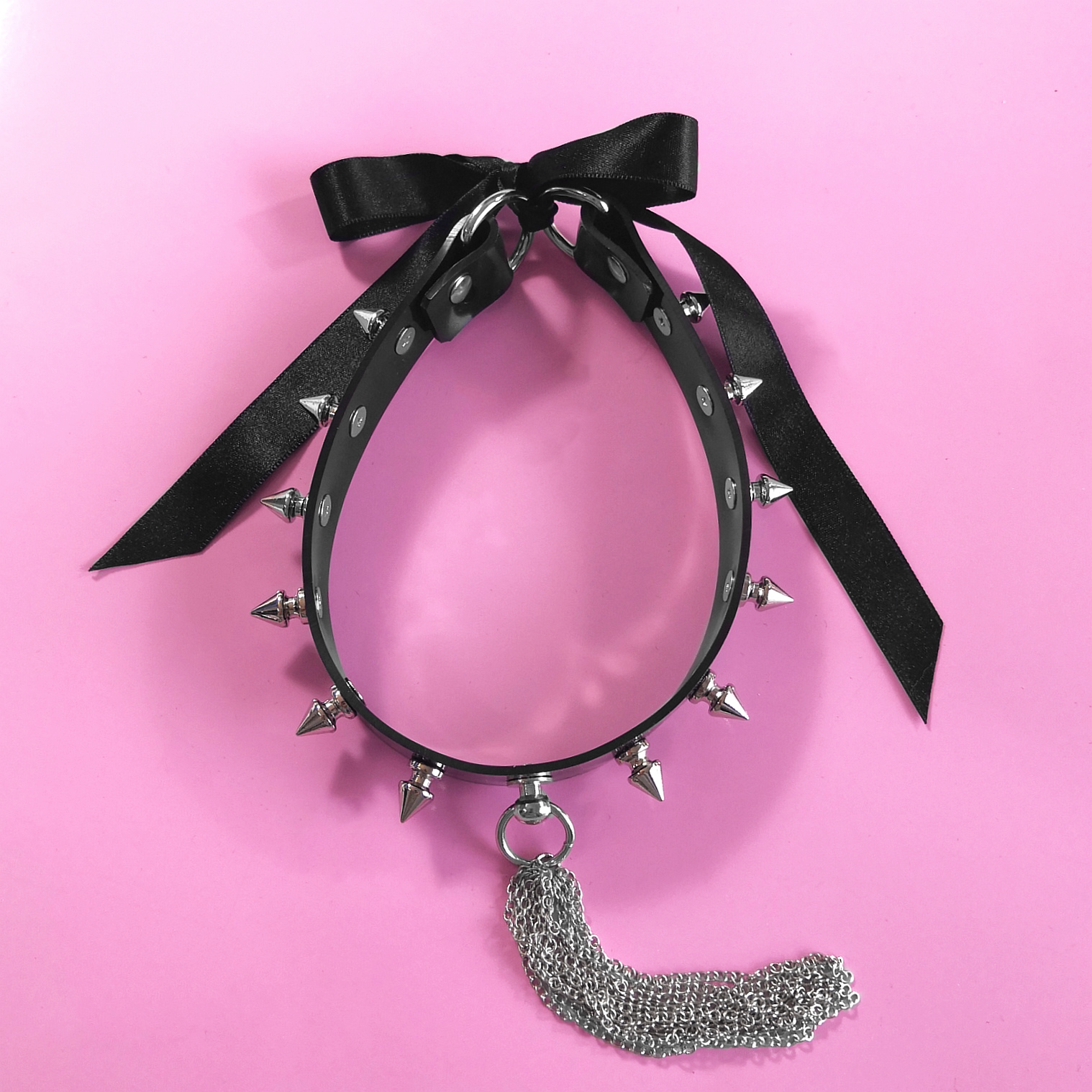 DATE ME CHOKER