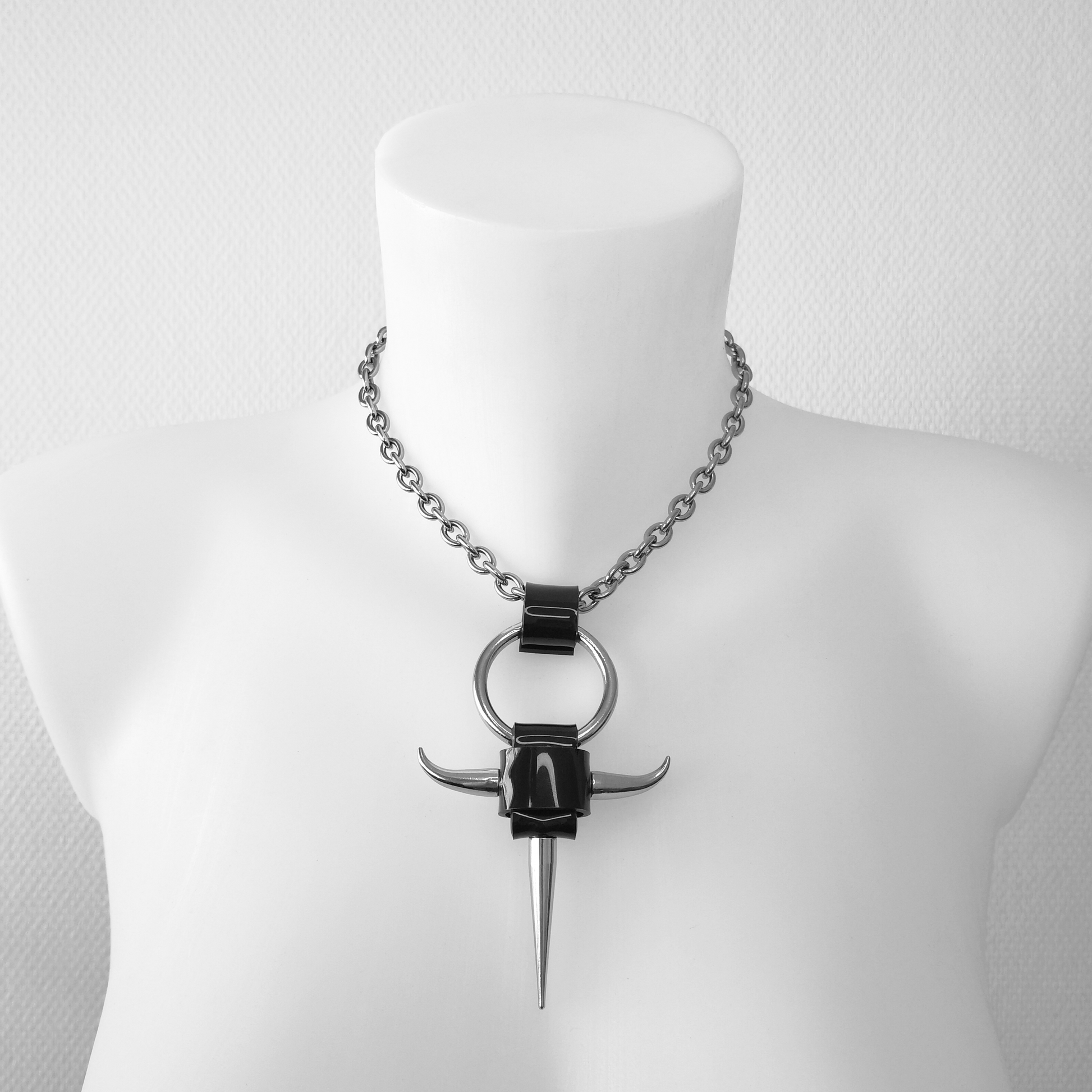 ETERNAL NECKLACE
