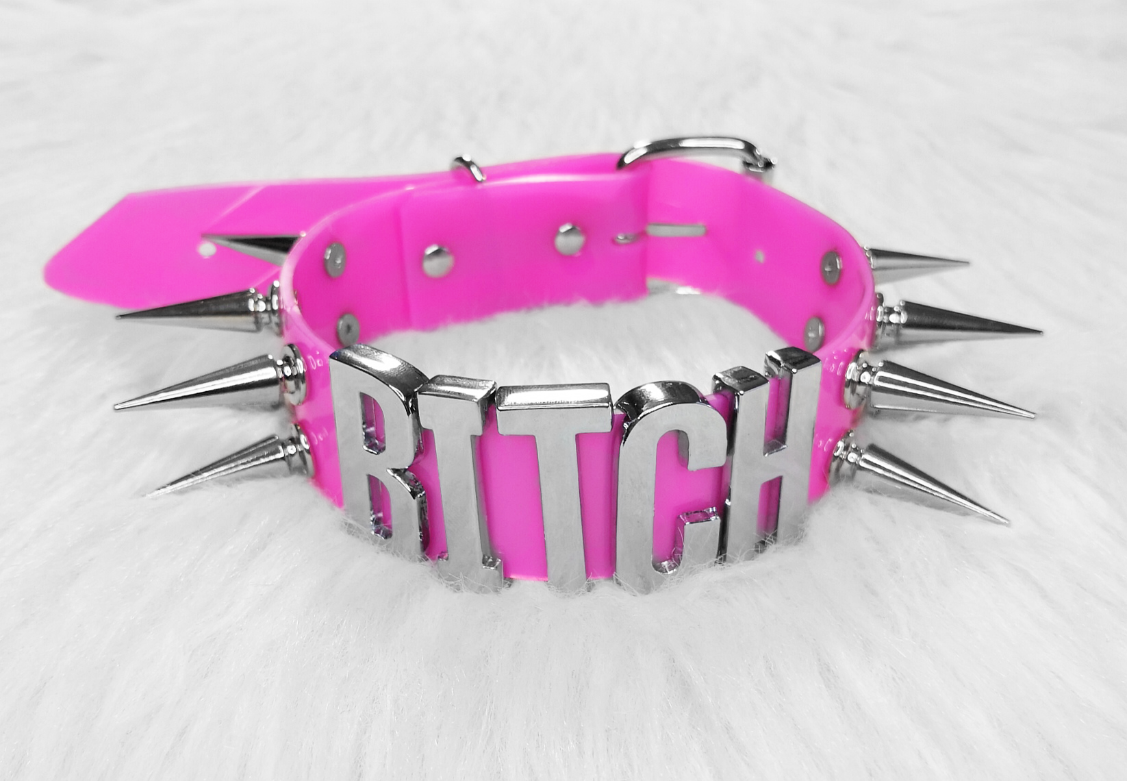 PINK BITCH Choker