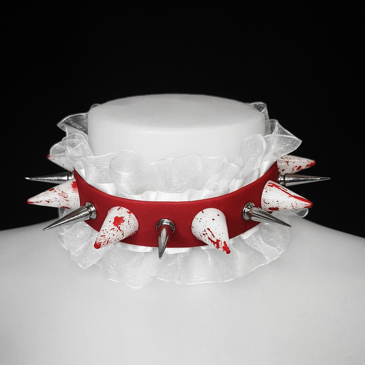 Scream Queen Choker (red/white)