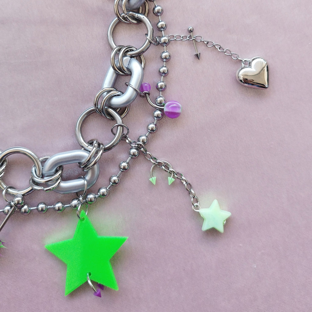 Buzz necklace