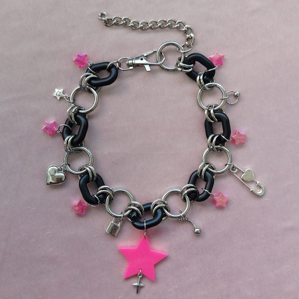 Avril necklace