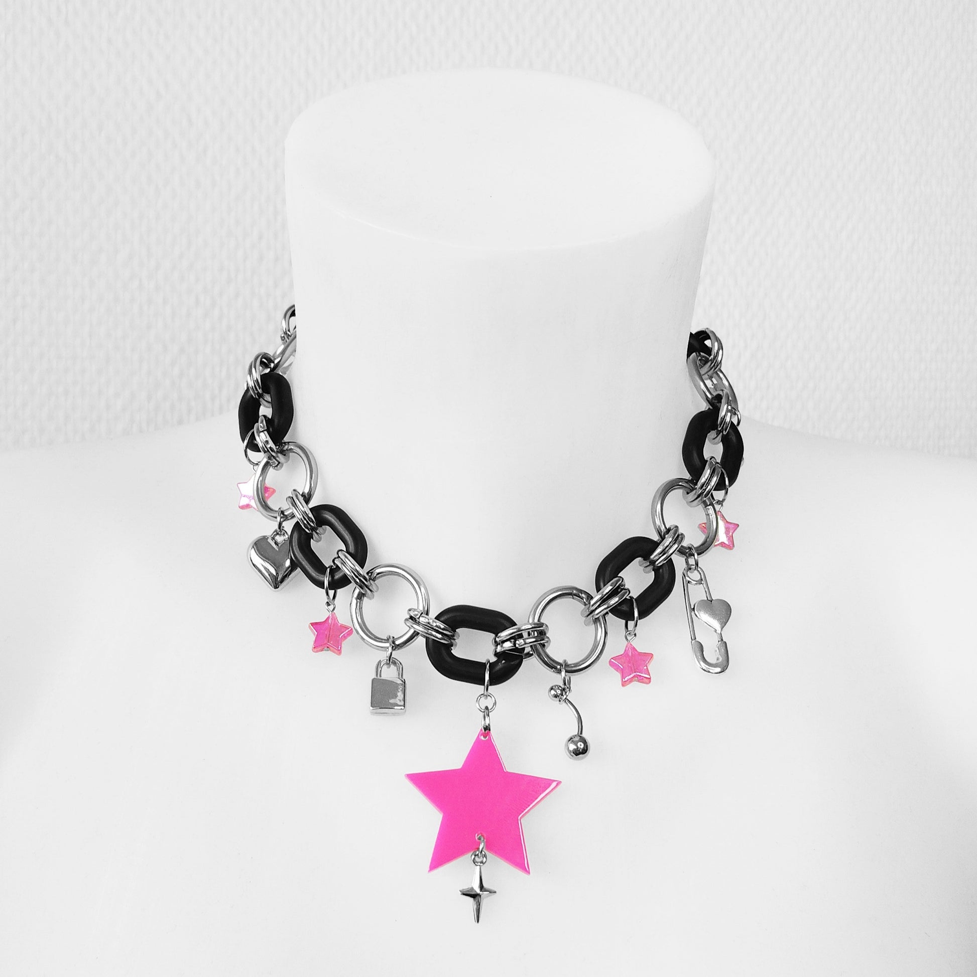 Avril necklace