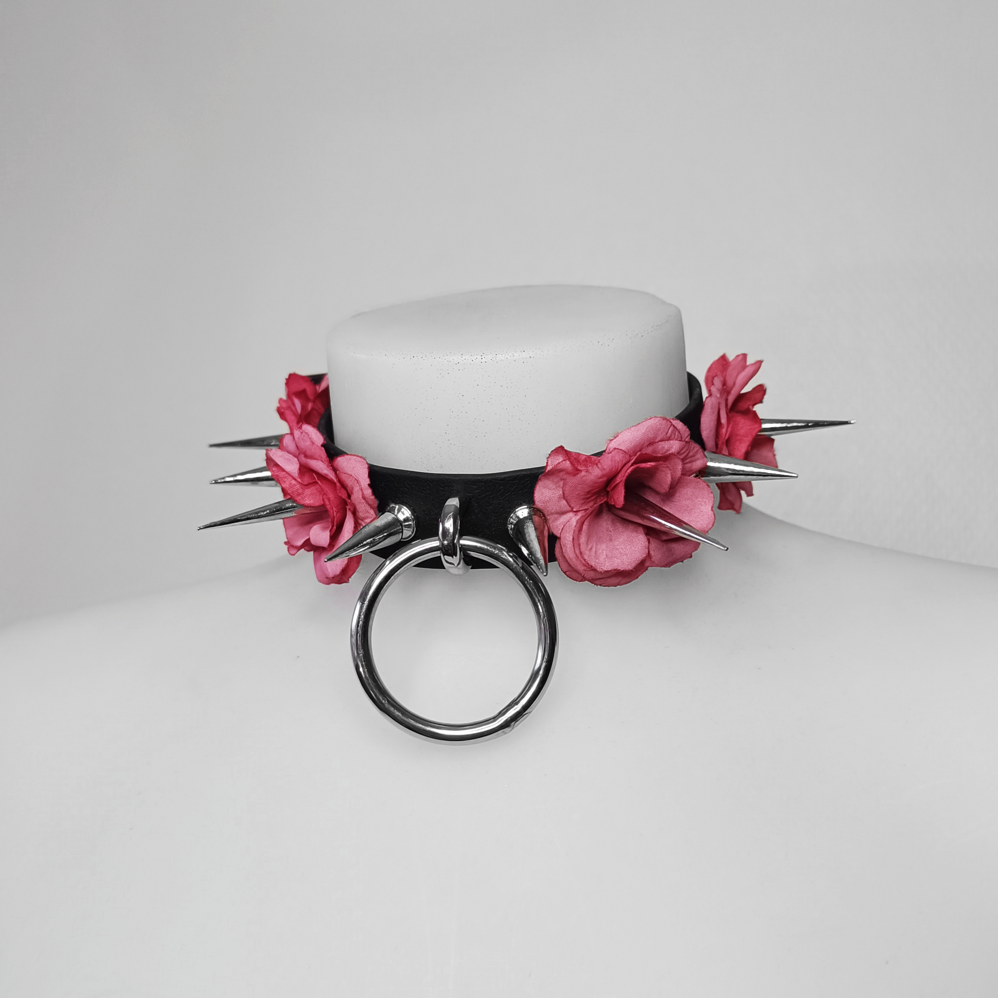 Bloomblade Choker