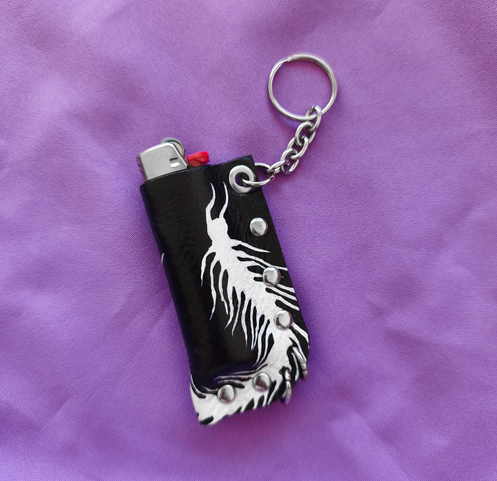 Centipede lighter case (ready to ship)