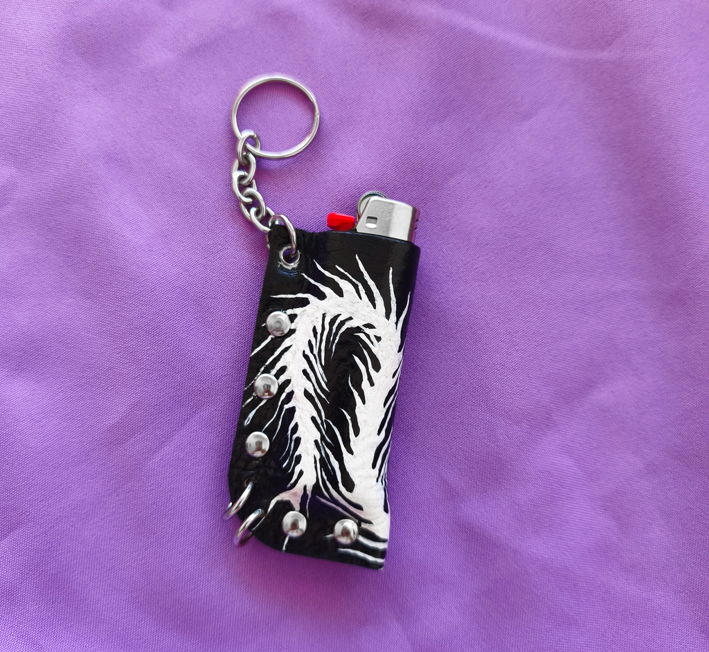 Centipede lighter case (ready to ship)