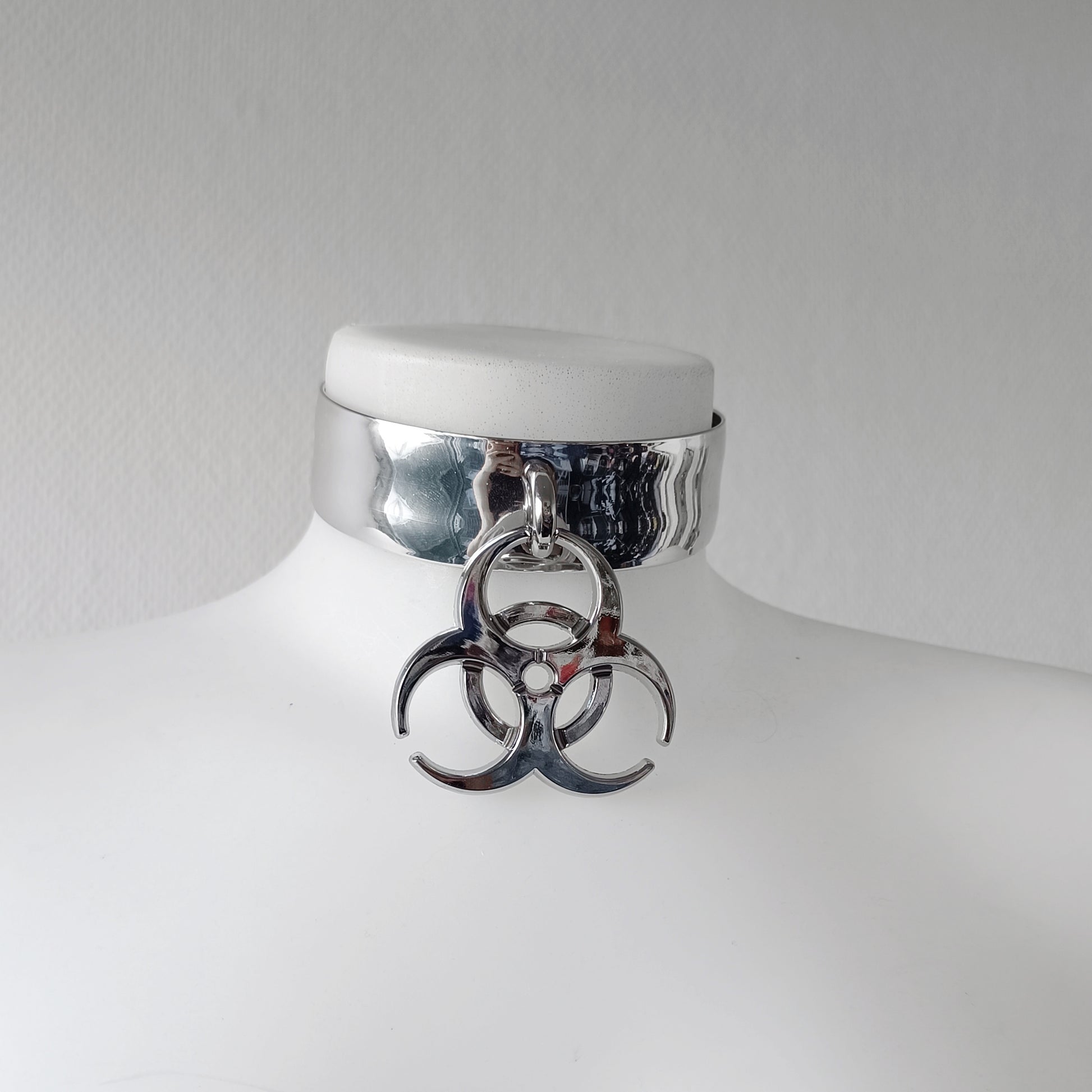 Biohazard choker (metallic)