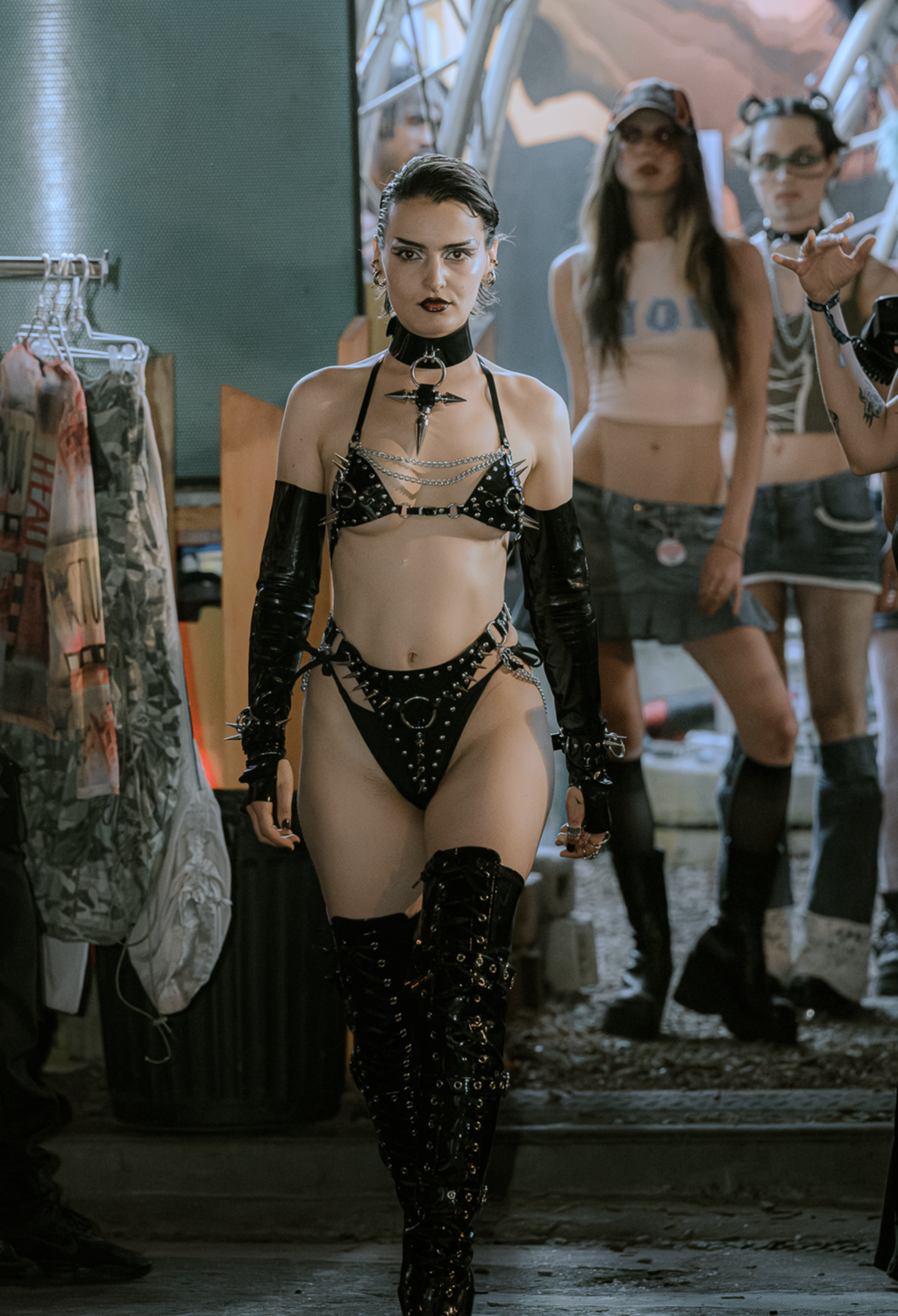 Vixen Set v2 + free necklace