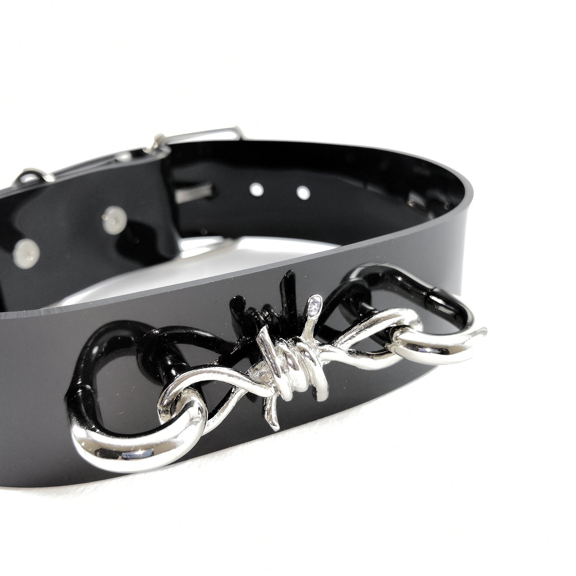 Barbed Wire Choker