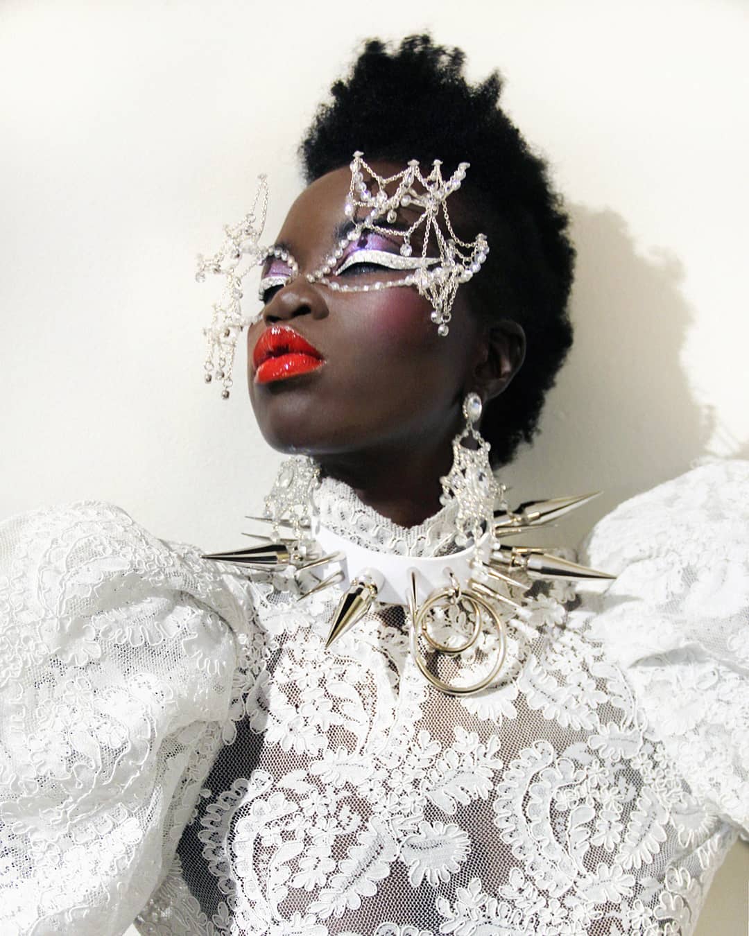 XXL Spikes & Rings Choker WHITE