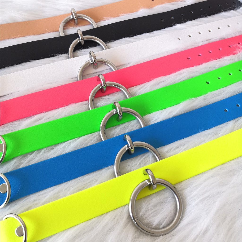 Faux-leather simple ring choker