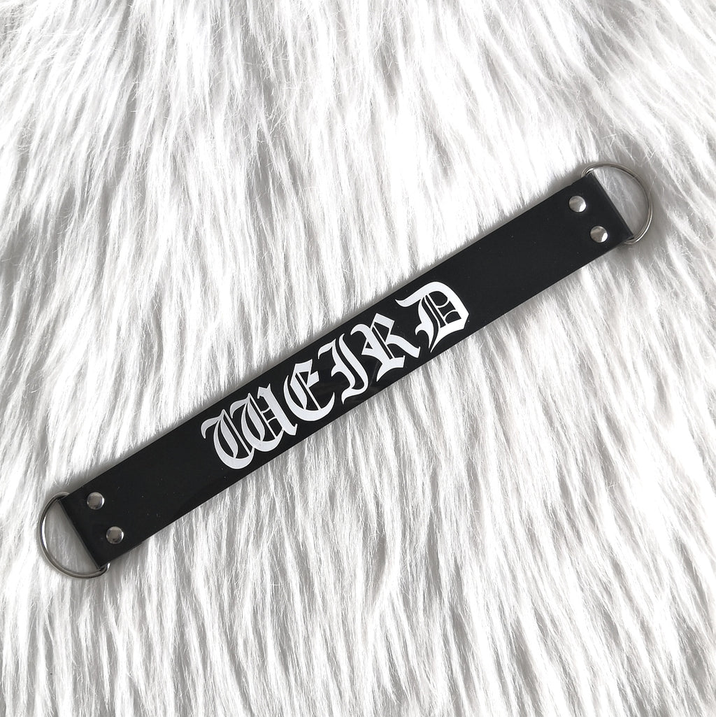 WEIRD small choker