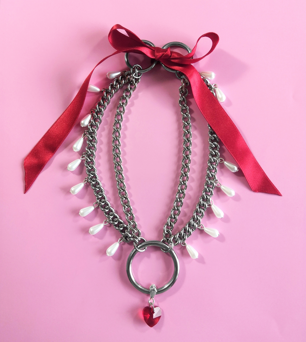 OBSESSED NECKLACE