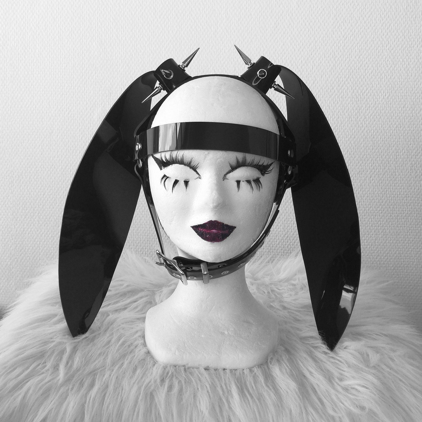 Lazy bunny ears head harness