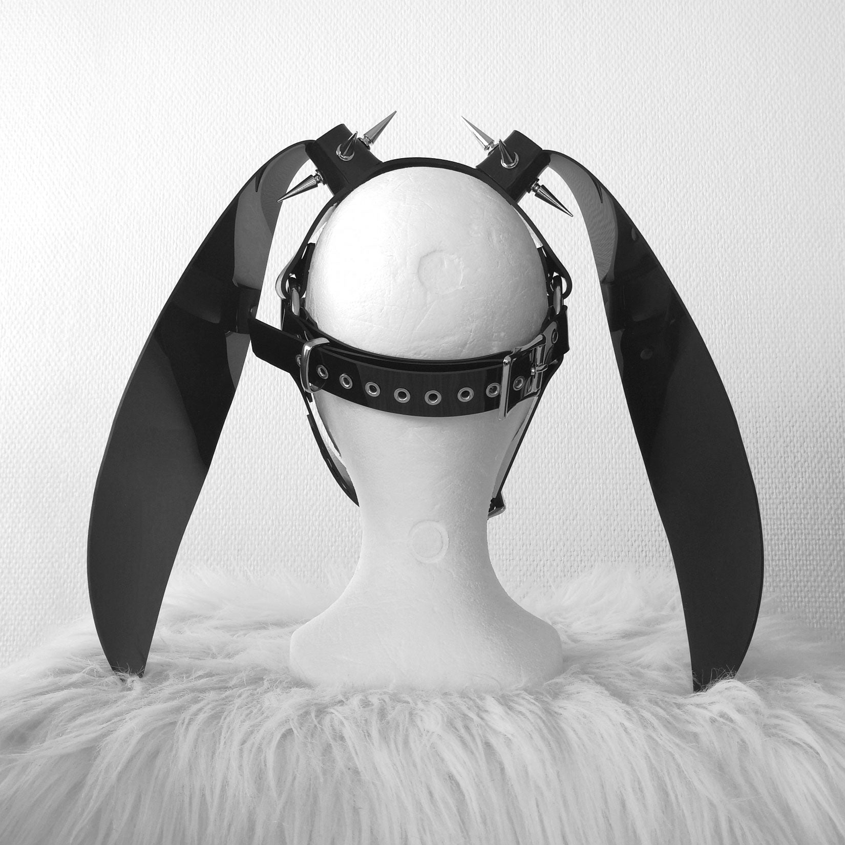 Lazy bunny ears head harness