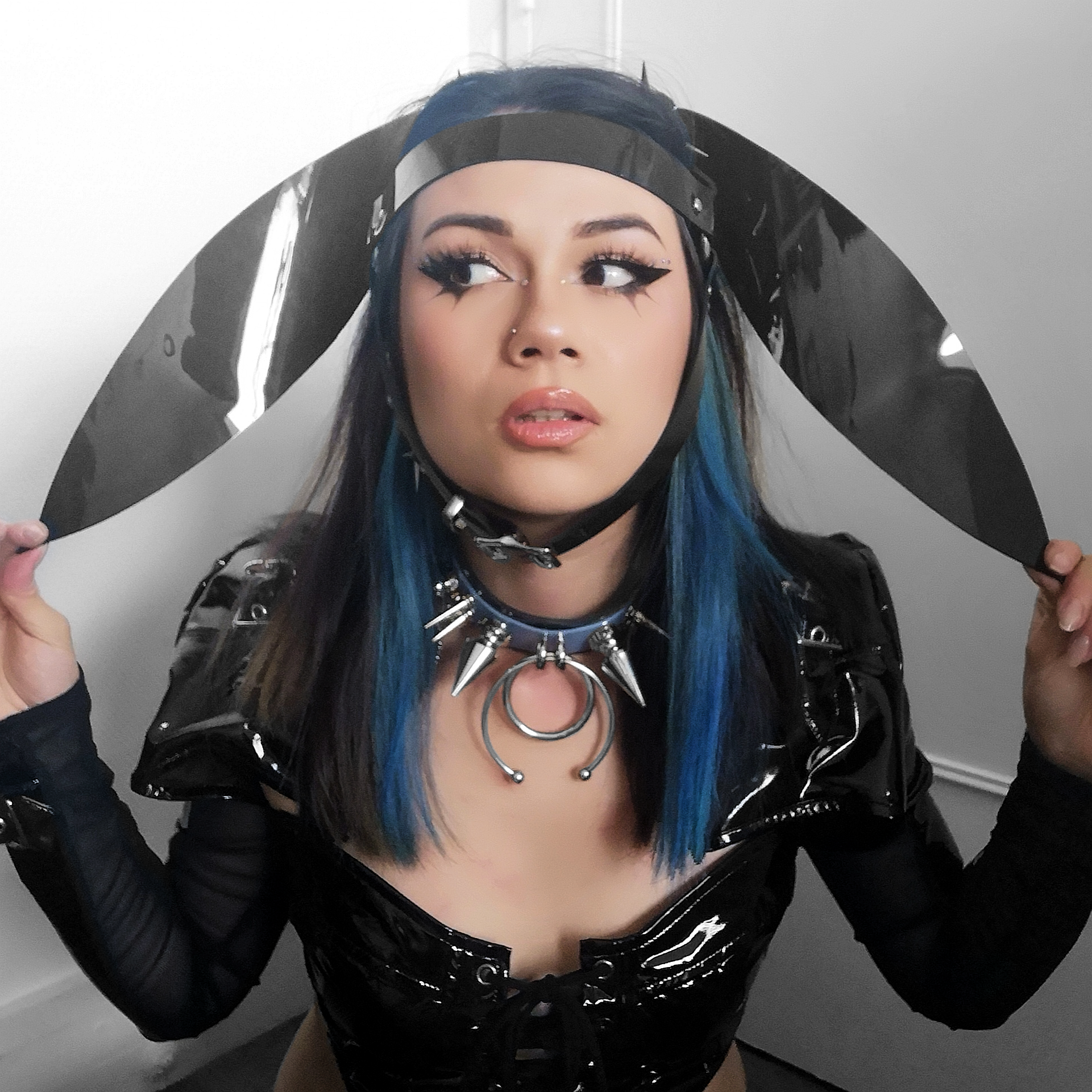 Lazy bunny ears head harness