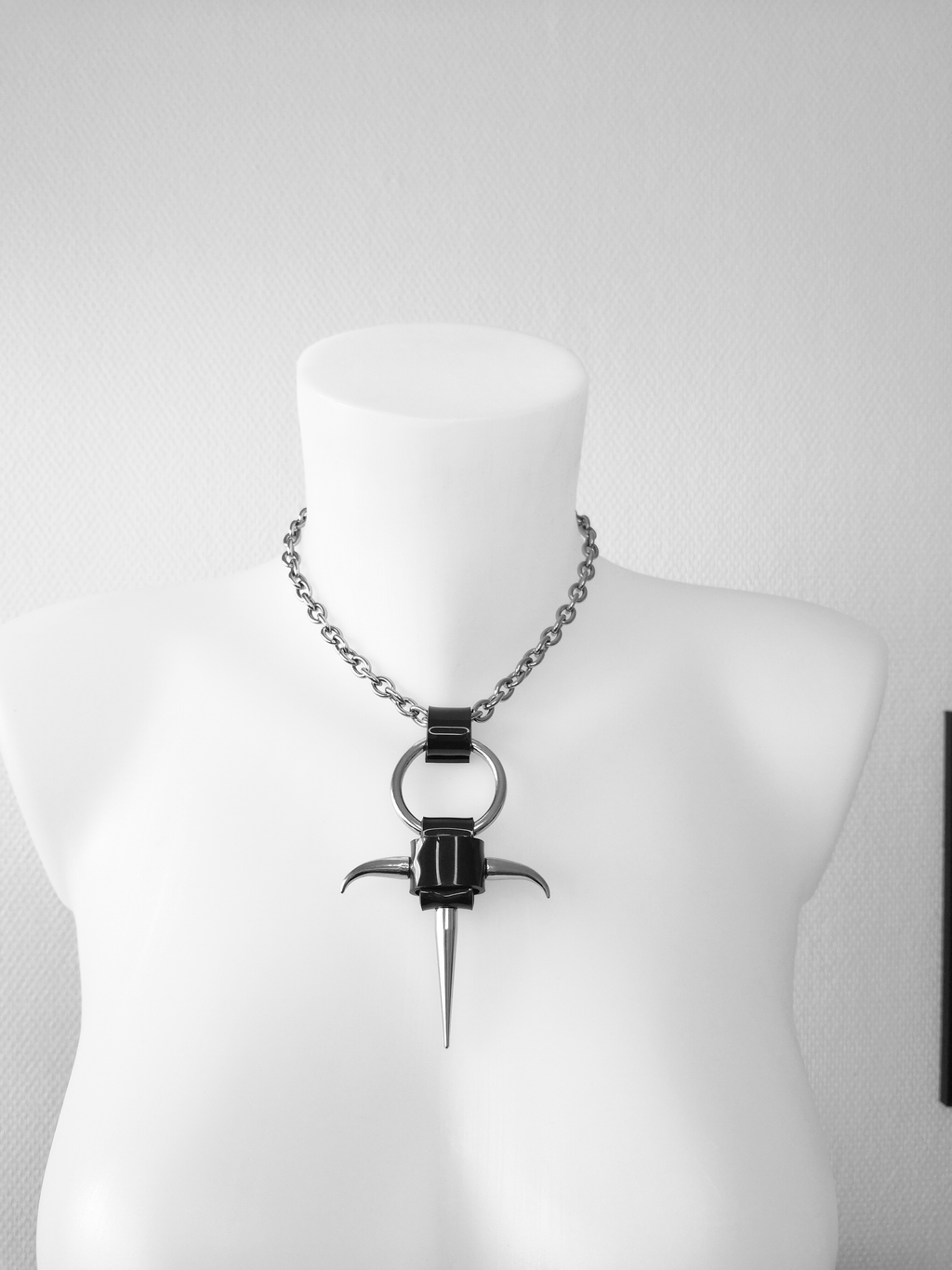ETERNAL NECKLACE