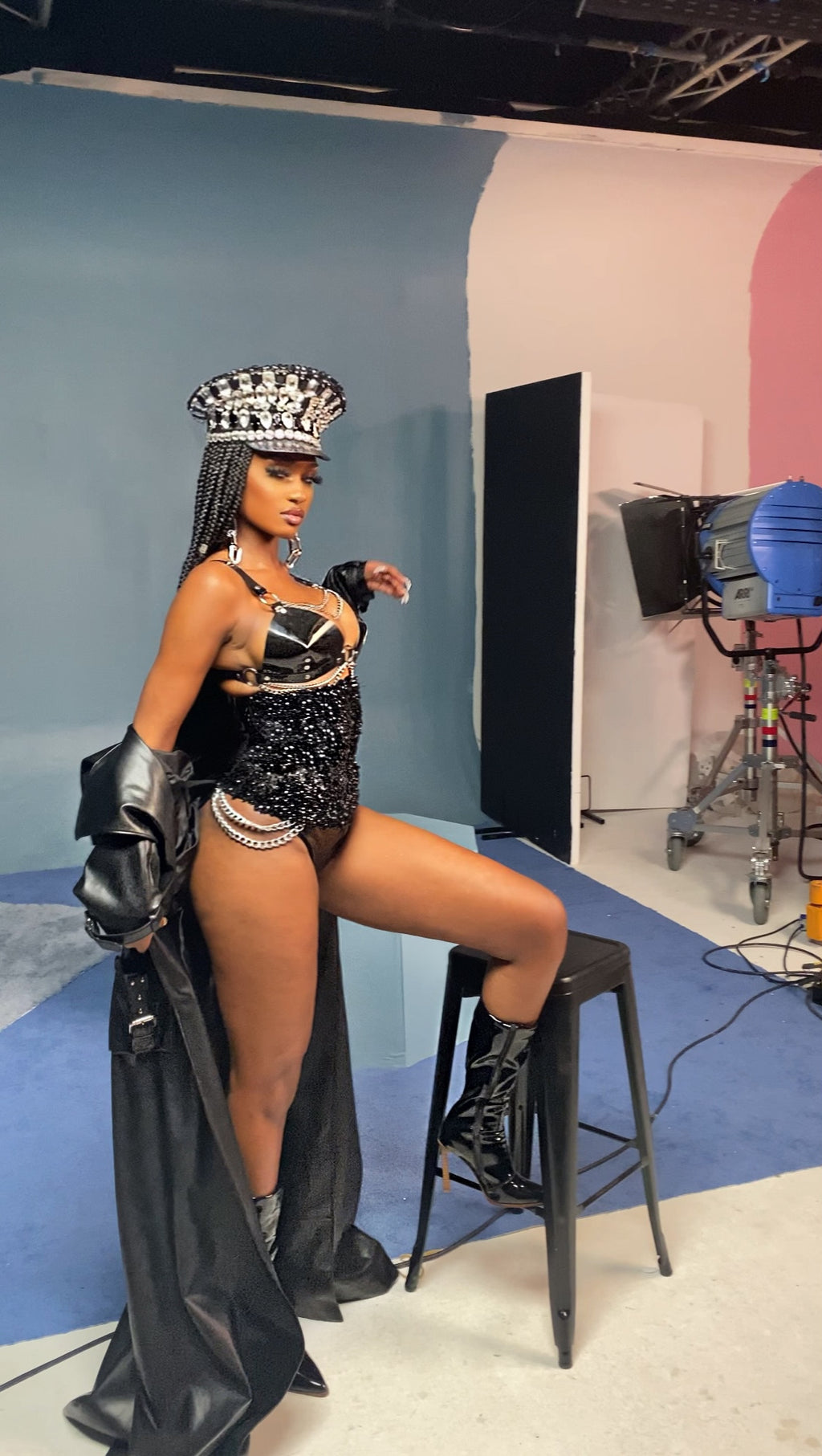 ENCHAINED PVC SET